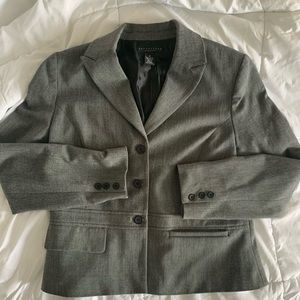 Gray Blazer women’s size 14 business casual.